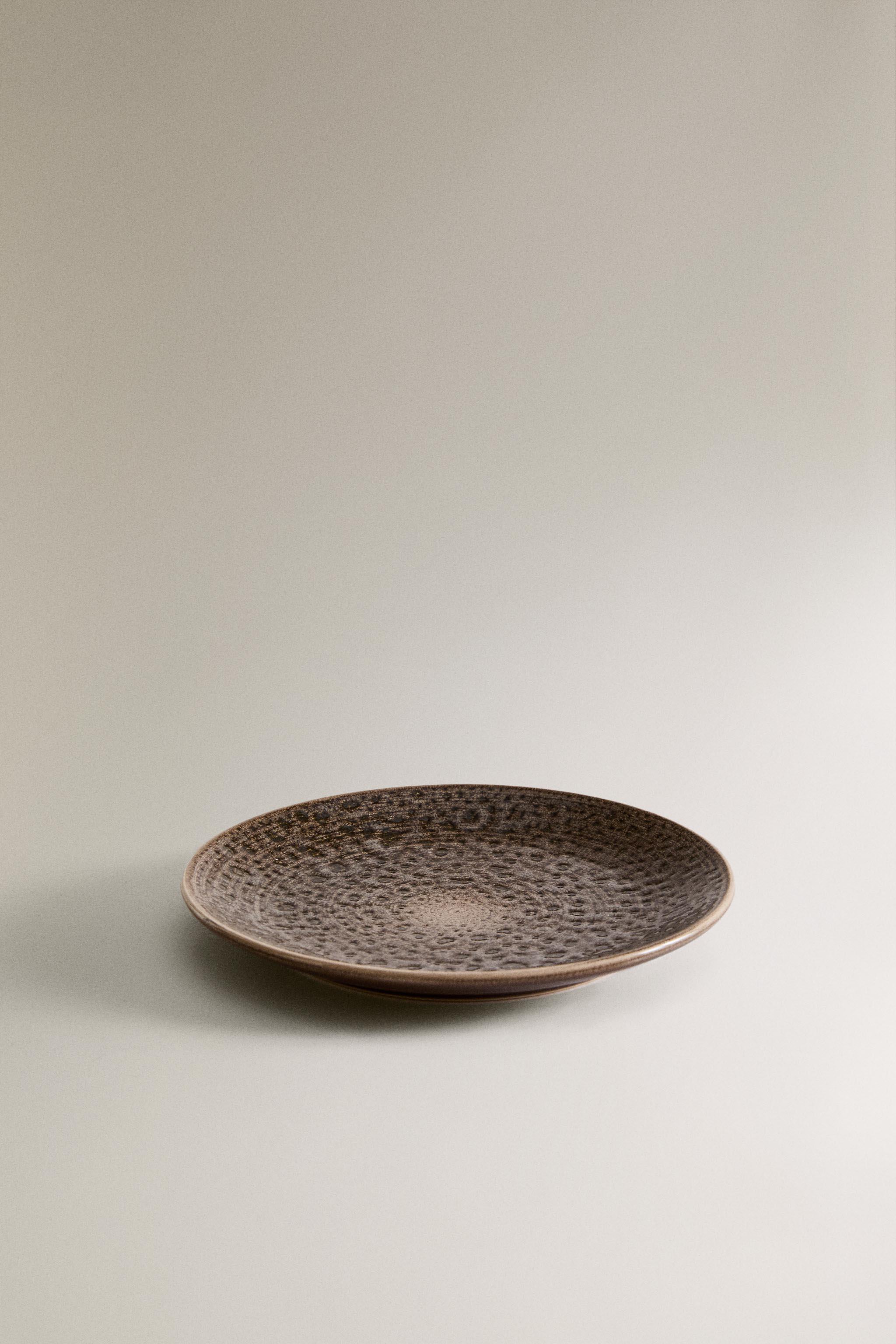 ASSIETTE À DESSERT RELIEF